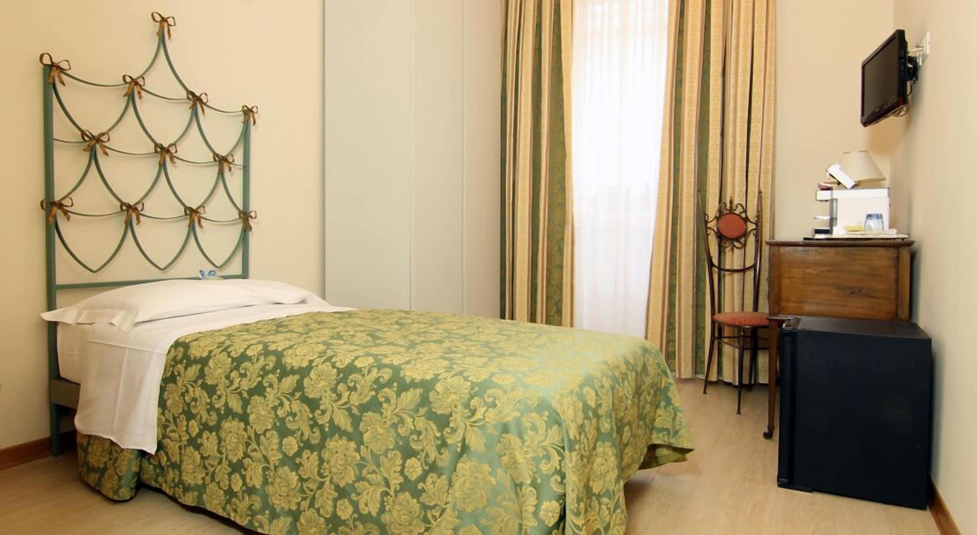 טריאסטה Albergo Al Viale מראה חיצוני תמונה