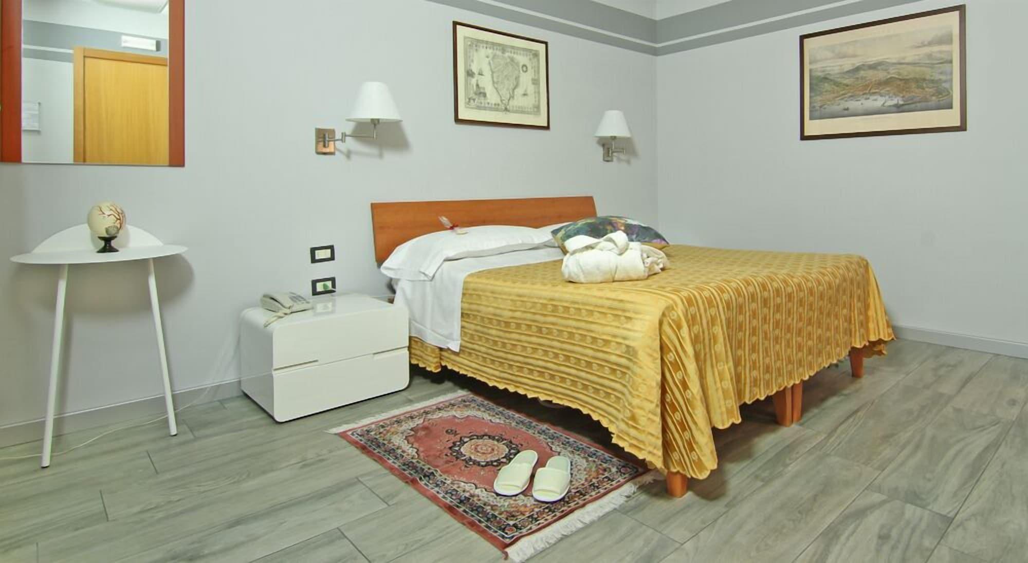 טריאסטה Albergo Al Viale מראה חיצוני תמונה