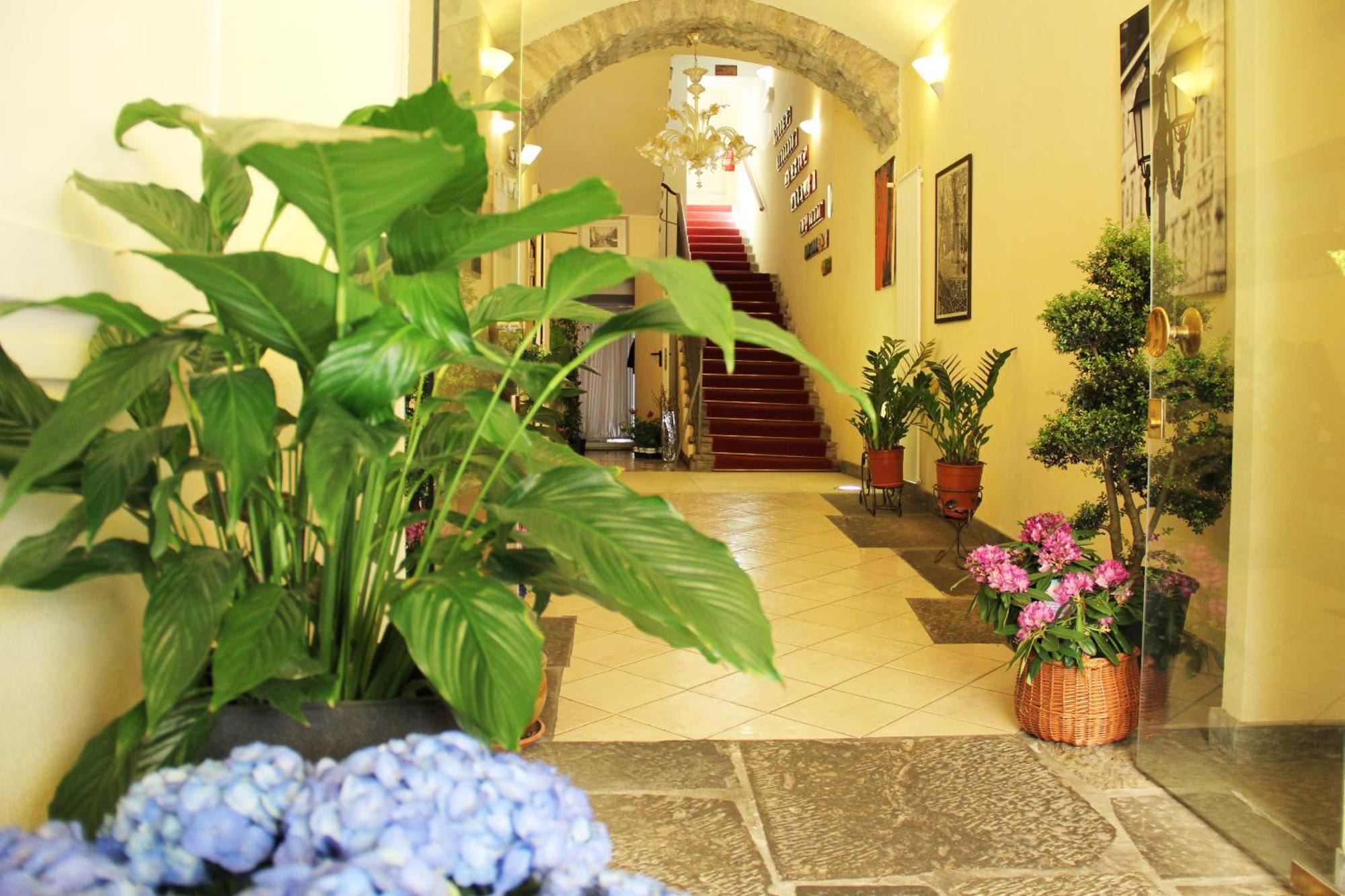 טריאסטה Albergo Al Viale מראה חיצוני תמונה