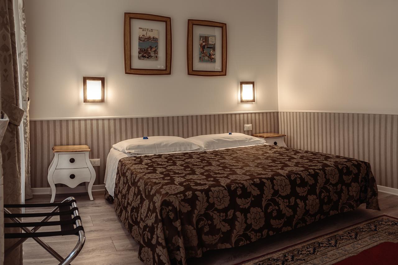 טריאסטה Albergo Al Viale מראה חיצוני תמונה