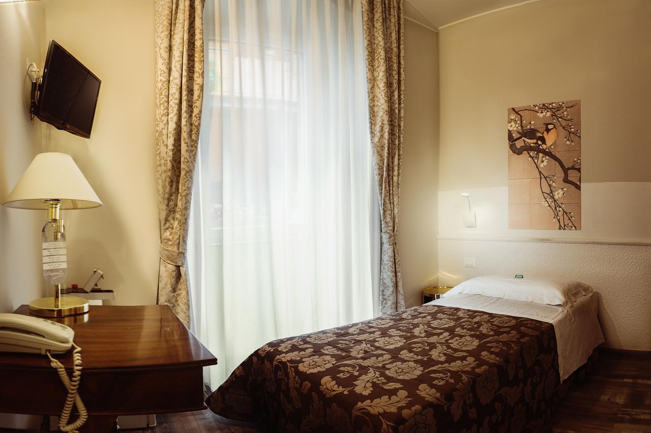 טריאסטה Albergo Al Viale מראה חיצוני תמונה